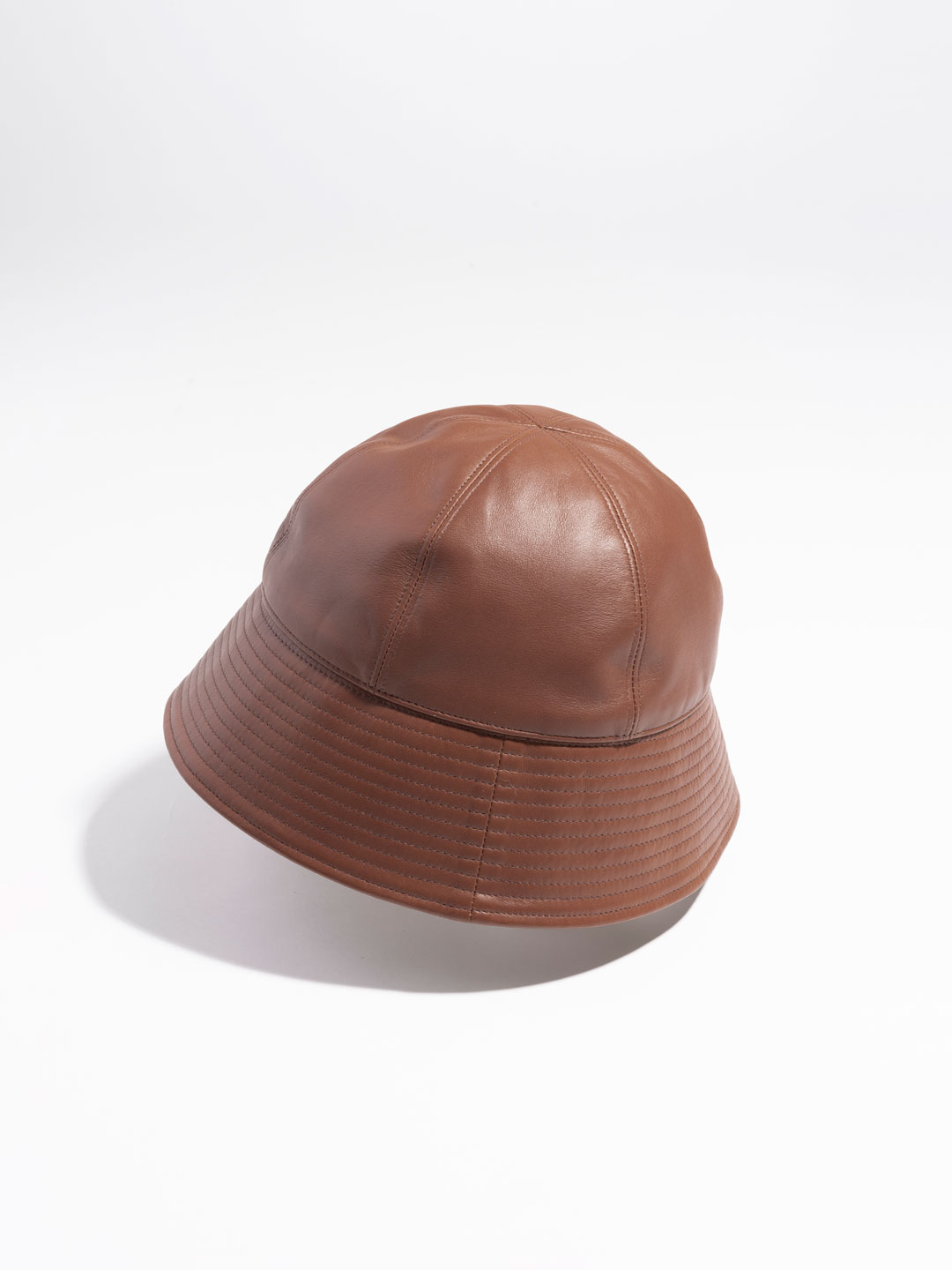 ユナイテッドトウキョウ KIJIMA TAKAYUKI DEER LEATHER BUCKET HAT