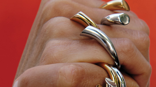 Charlotte Chesnais(シャルロット シェネ) | Jewelry | ESCAPERS.JP 