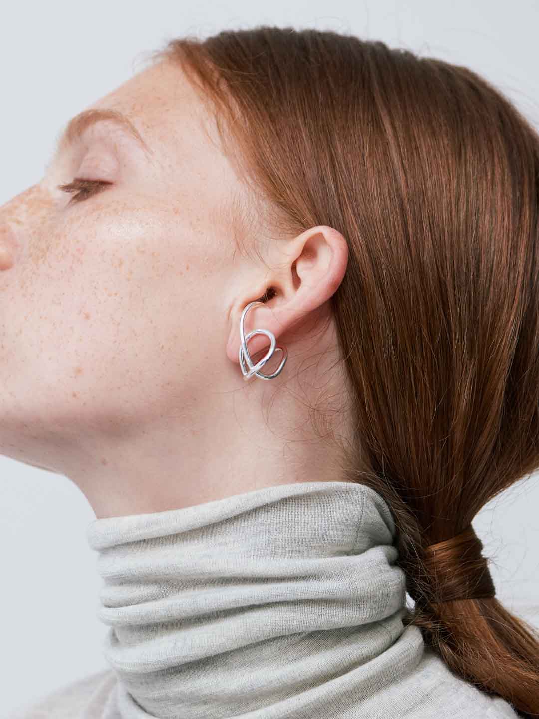 BAR Jewellery(バージュエリ＝） | オシレート イヤカフ - シルバー  