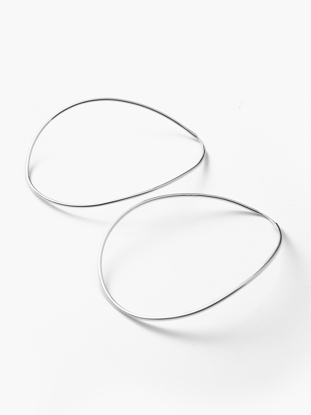 BARJEWELLERY(バージュエリー) | シルエット ピアス - シルバー