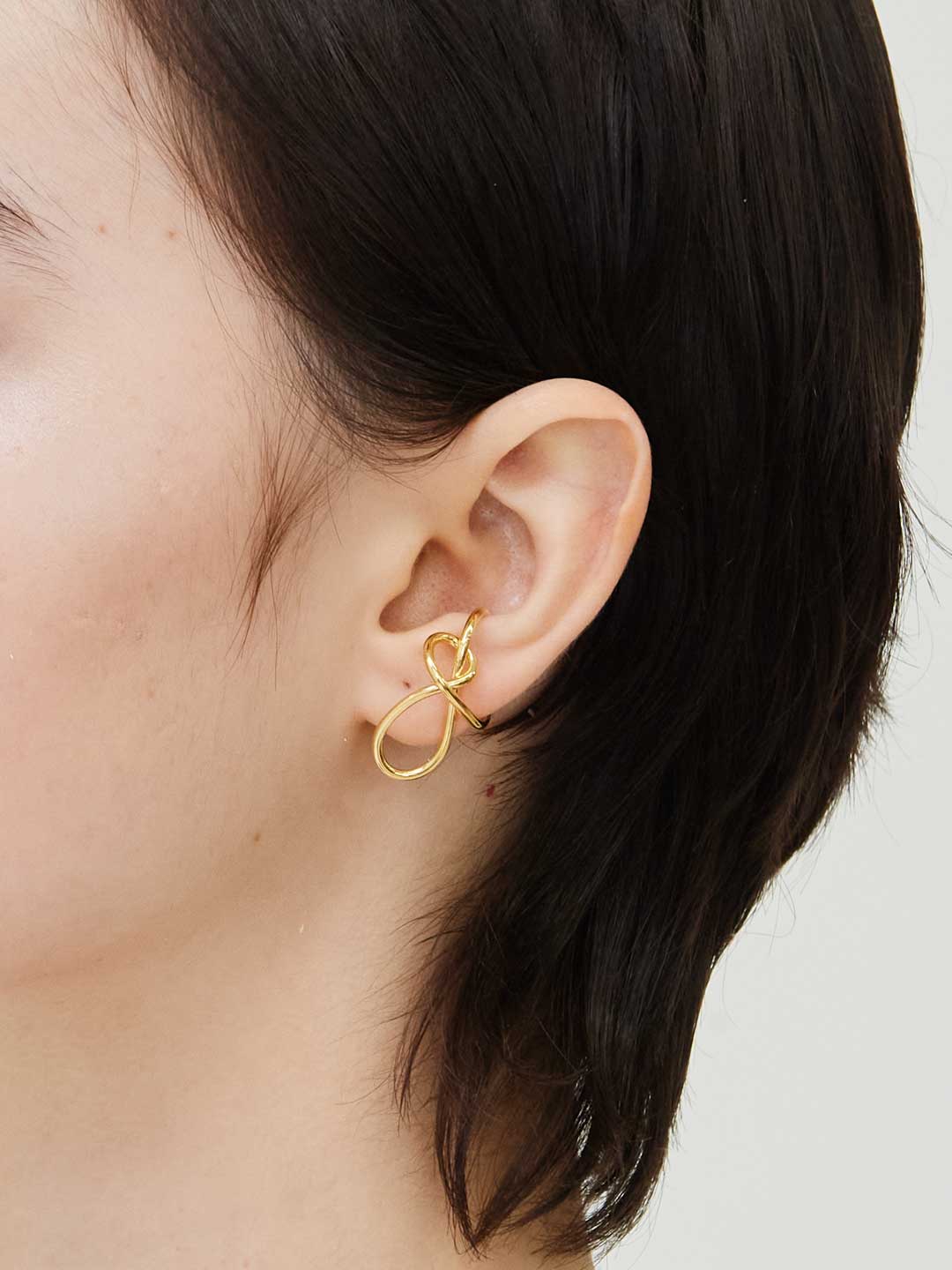 Ebb And Flow Ear Cuff - Gold
