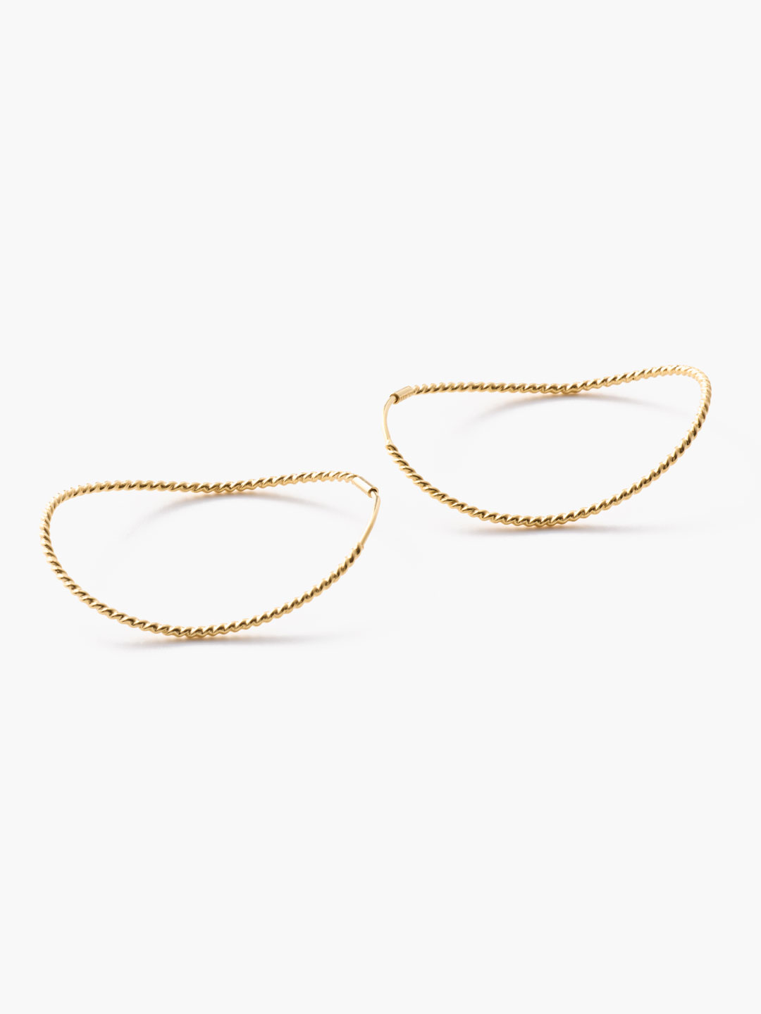 Twisted Contour Pierced Earrings - Gold