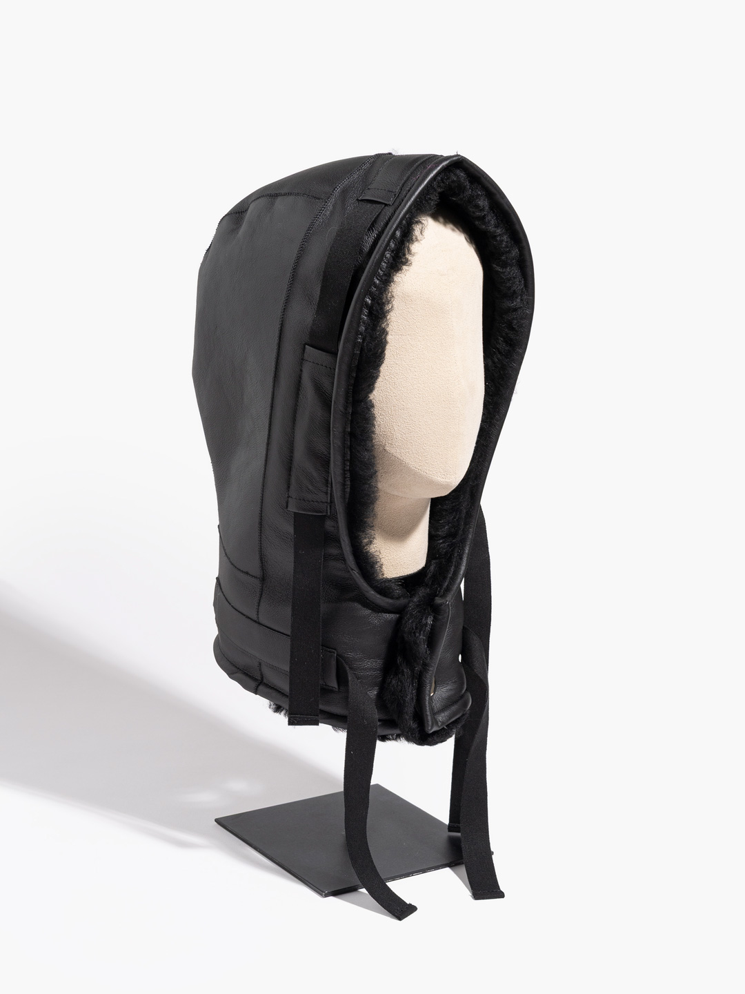 Mouton Hood - Black
