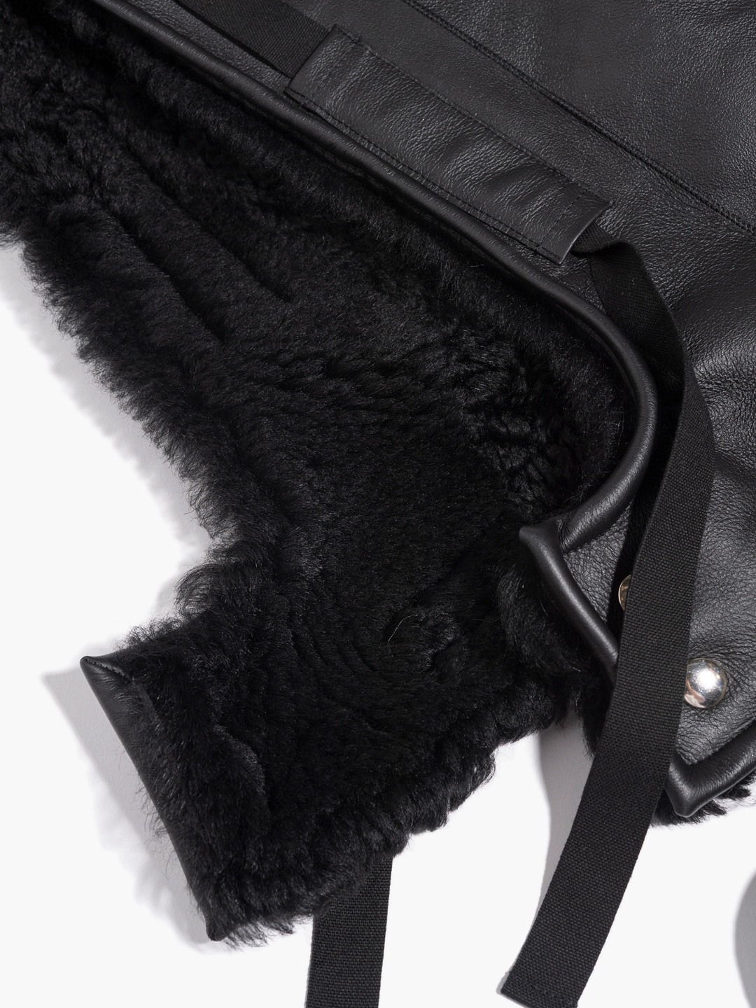 Mouton Hood - Black