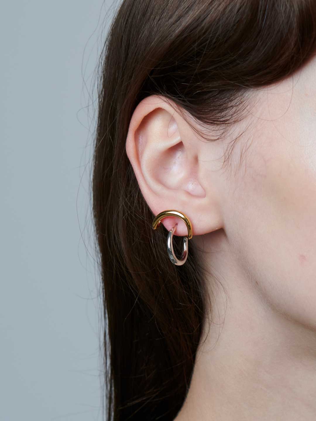 Charlotte Chesnais(シャルロット シェネ) | ハナ ピアス