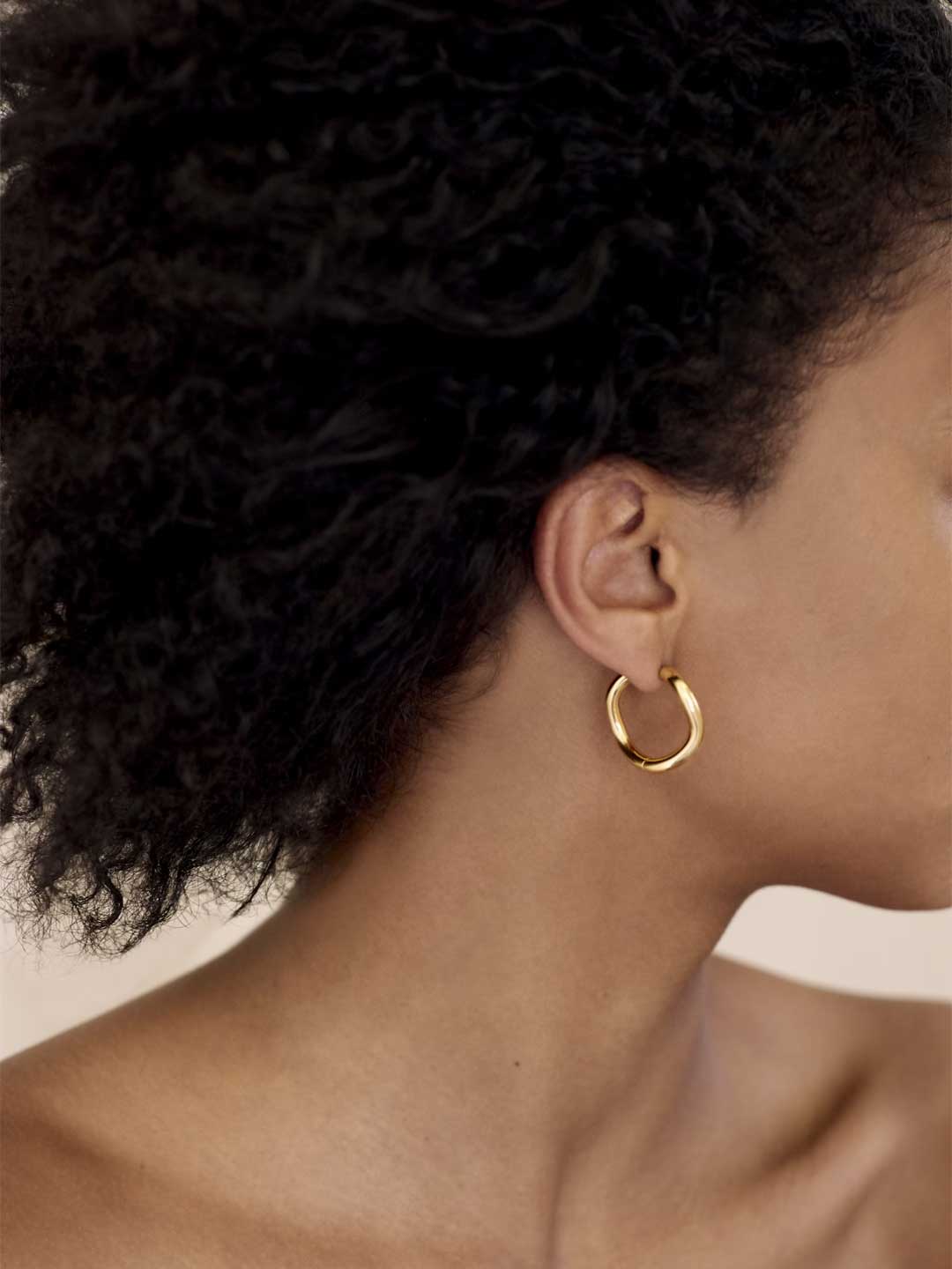 Maxi Wave PAIR Pierced Earrings - Yellow Gold