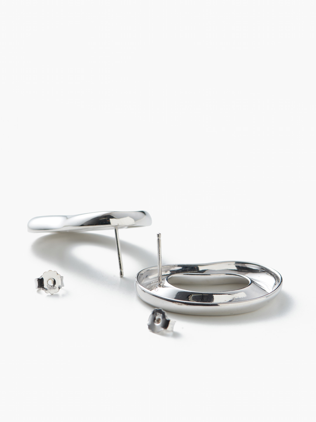 Charlotte Chesnais(シャルロット シェネ) | シマ ピアス Charlotte Chesnais(シャルロット シェネ) | シマ ピアス