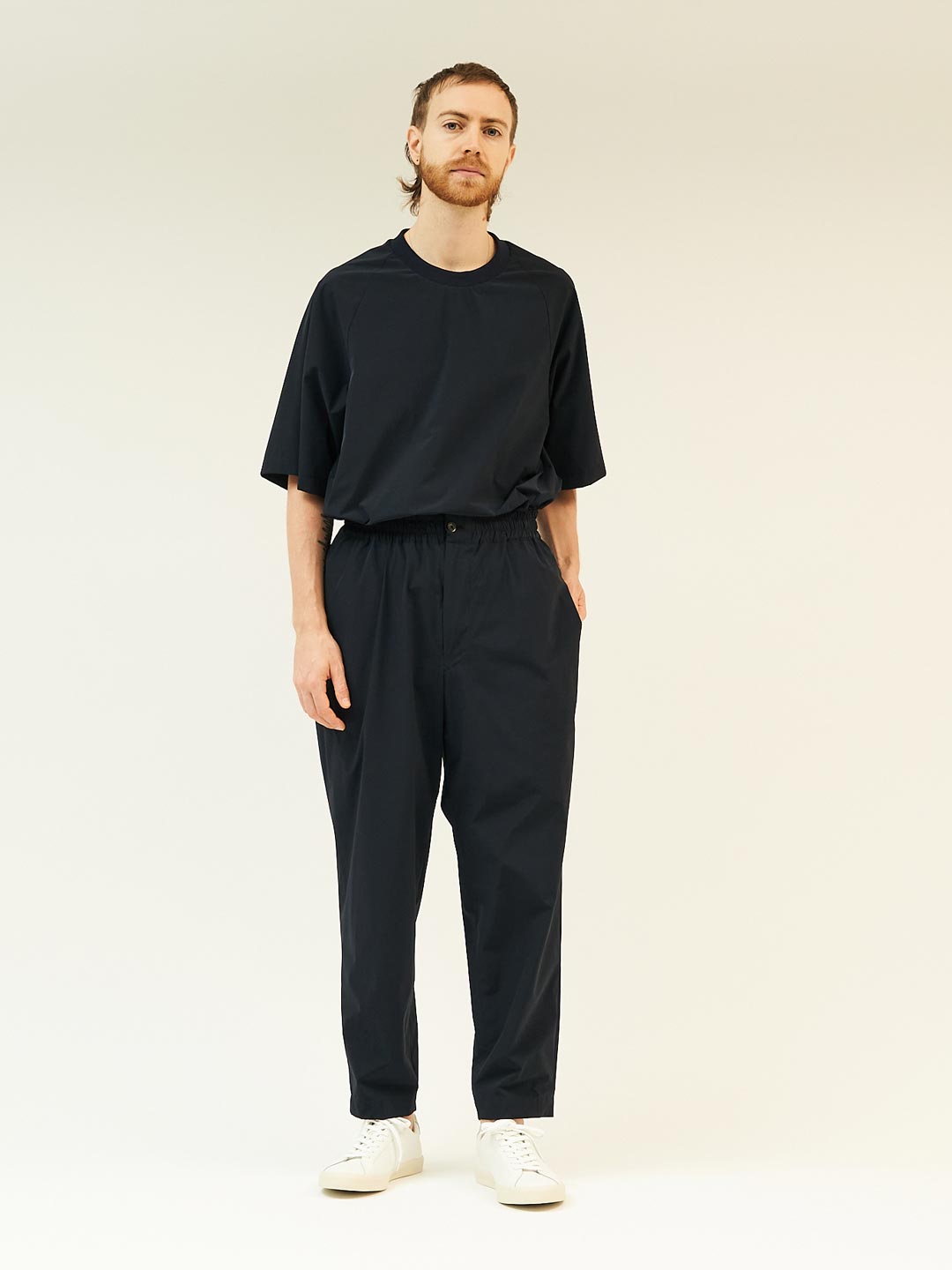 新到着 Scye 2Way Nylon Stretch Tapered Trousers agapeeurope.org