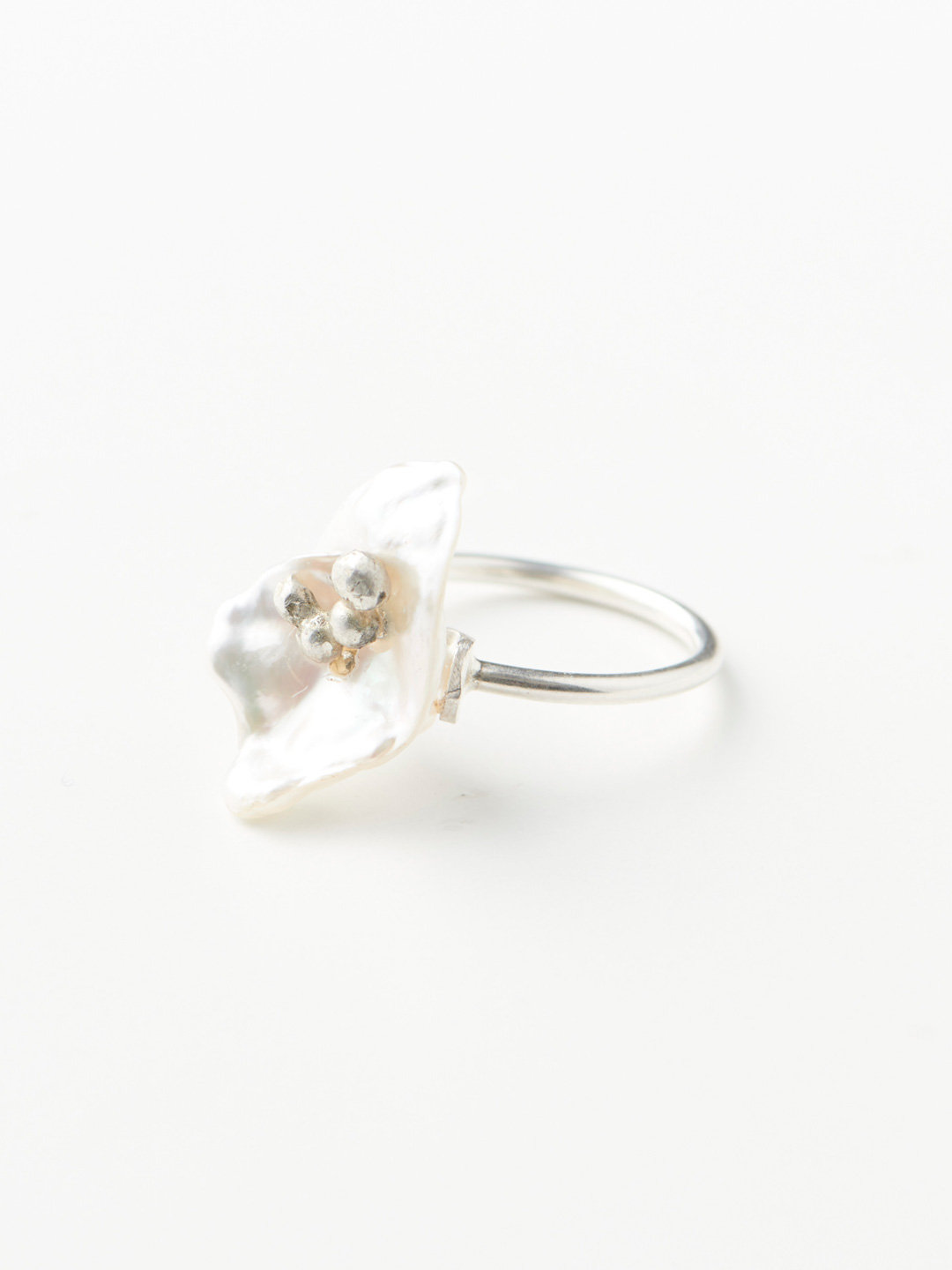 Kumo Keshi Pearl Ring - Silver