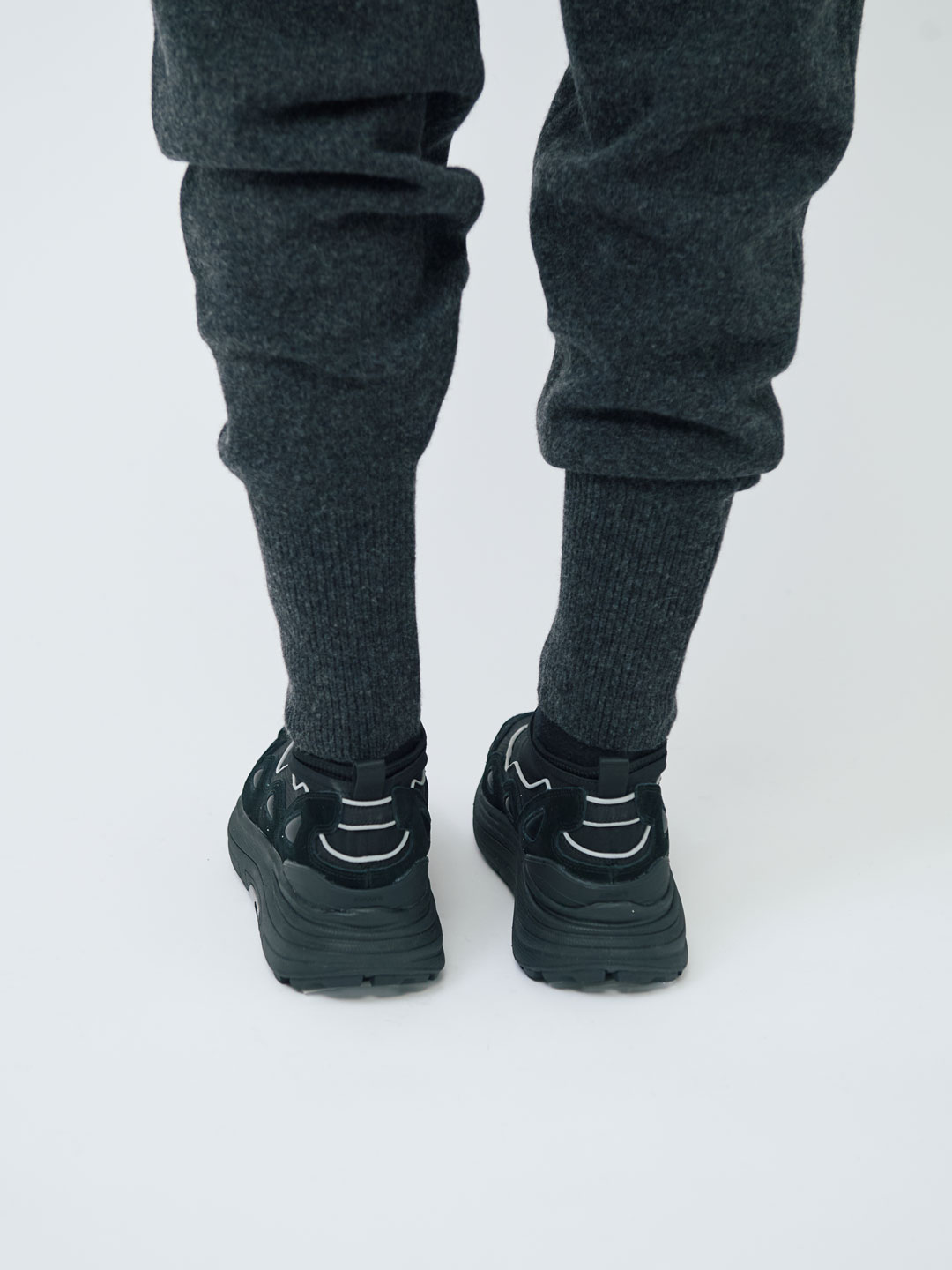 SUICOKE(スイコック) | AKK-ZIP スニーカー - ブラック SUICOKE(スイコック) | AKK-ZIP スニーカー - ブラック