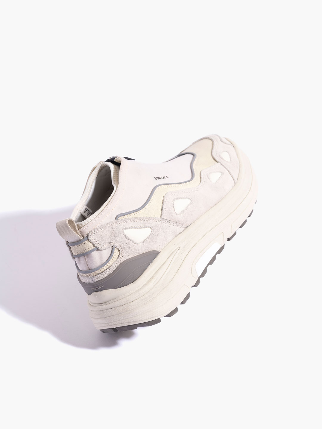 SUICOKE(スイコック) | AKK-ZIP スニーカー - オフホワイト SUICOKE(スイコック) | AKK-ZIP スニーカー - オフホワイト