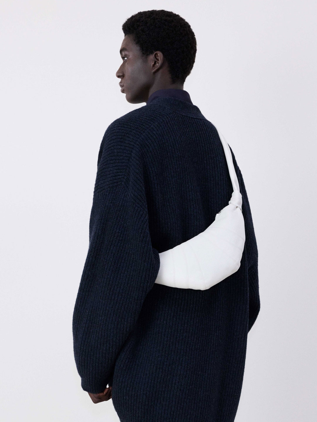 LEMAIRE(ルメール) | スモール クロワッサン バッグ - オフ LEMAIRE(ルメール) | スモール クロワッサン バッグ - オフ