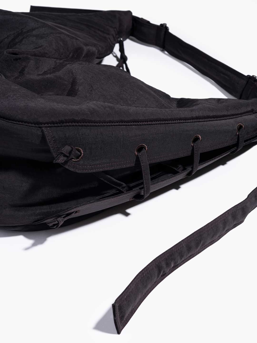 【ユニセックス】LEMAIRE ラージ ソフトゲームバッグ LEMAIRE(ルメール)】 LARGE SOFT GAME BAG｜PARIGOT ONLINE