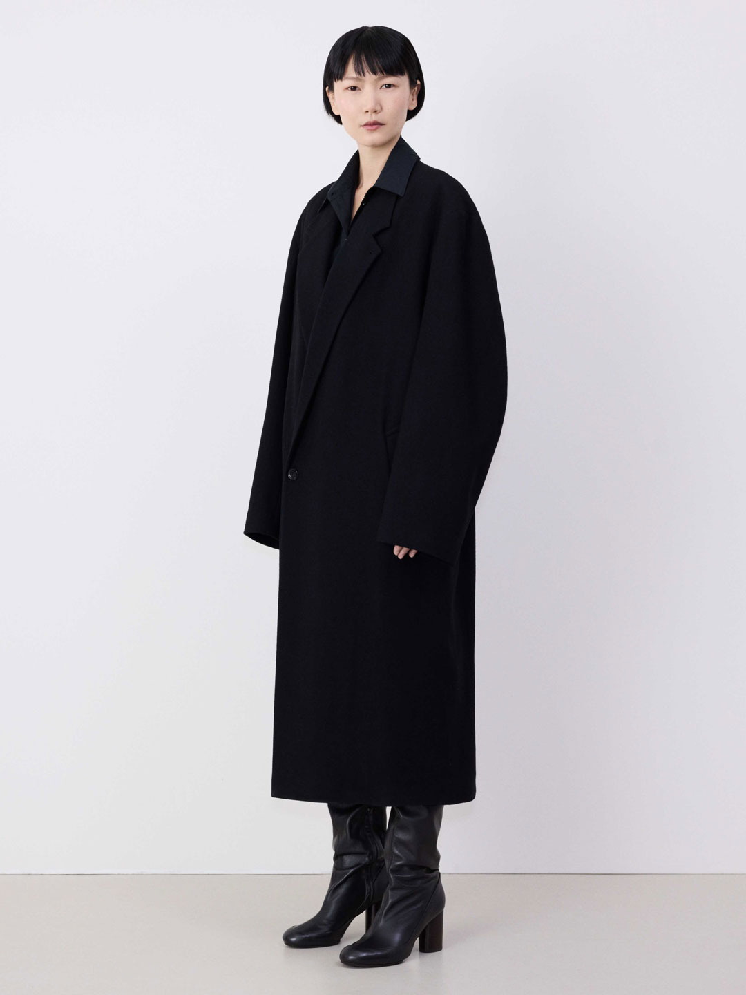 LEMAILE(ルメール)ロングコート　ブラック　週末限定値下げ LEMAIRE - 【再販売通知受付可能】Wrap Coat | ACRMTSM ONLINE STORE