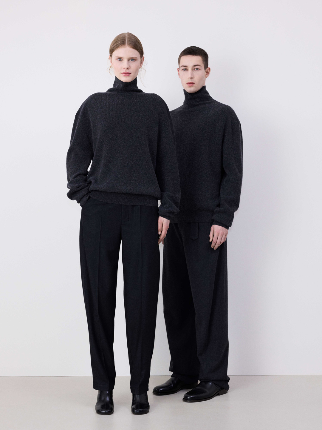 LEMAIRE(ルメール) | タートルネック ジャンパー トップス LEMAIRE(ルメール) | タートルネック ジャンパー トップス