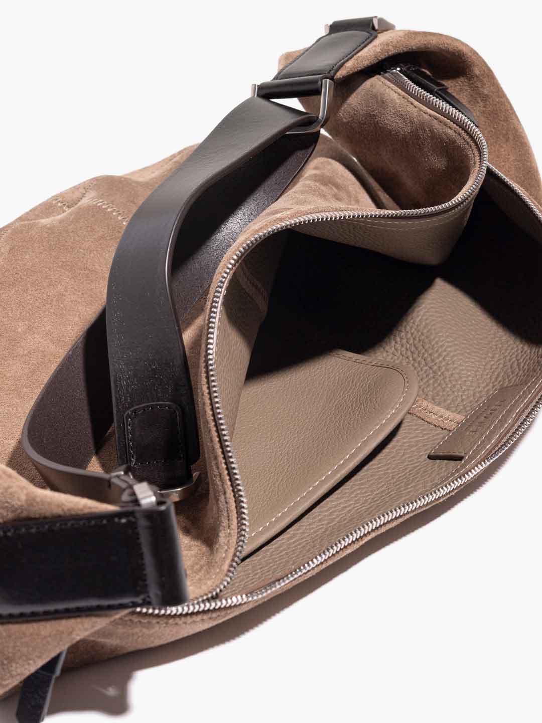 Quiver Clip Bag - Beige
