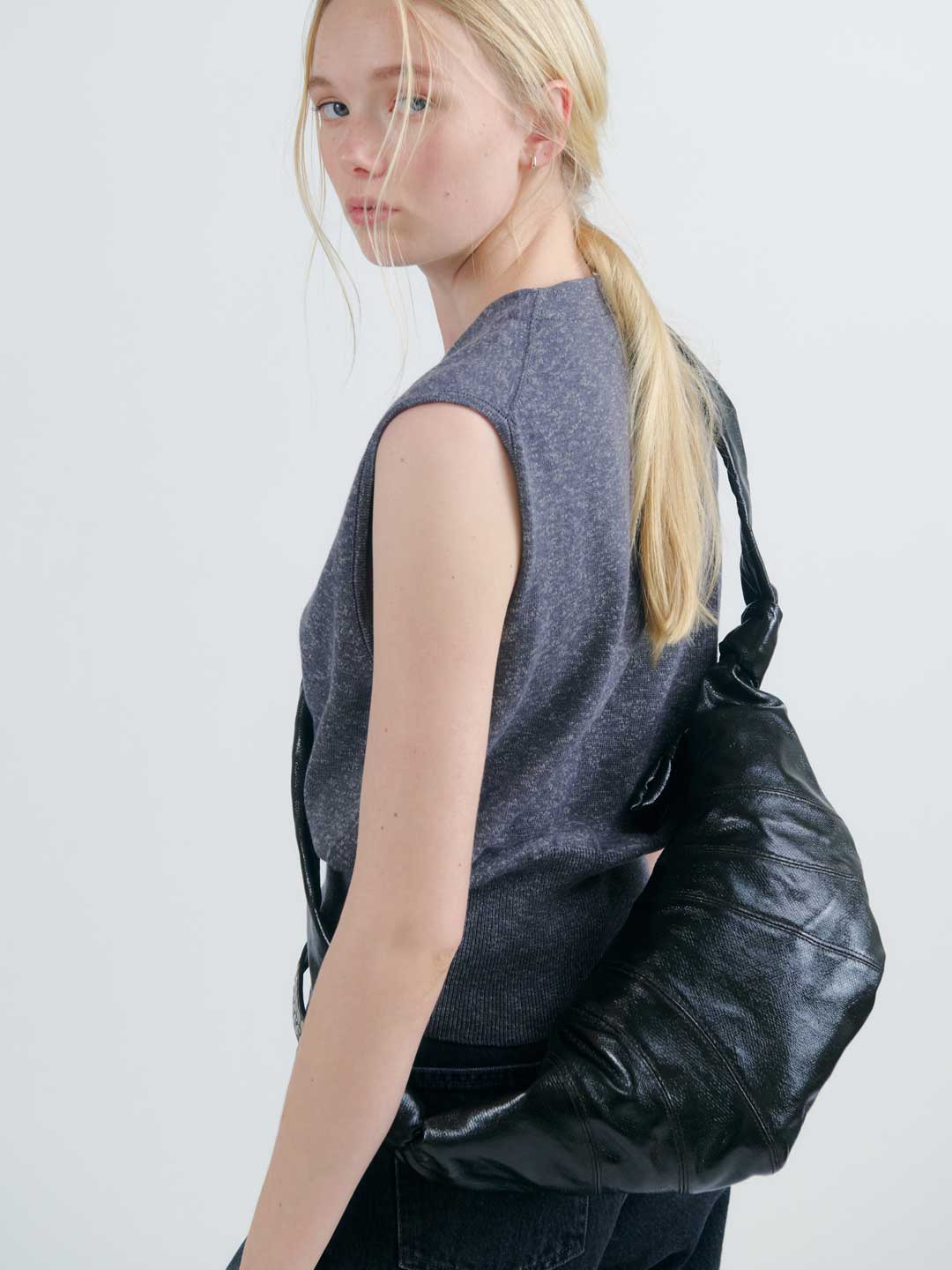 Medium Croissant Cotton Bag - Truffle Black