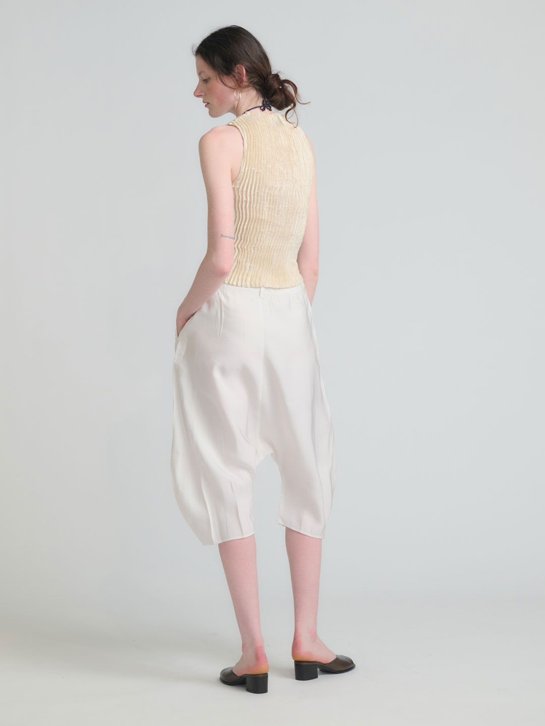 Creased Dropped Crotch Bermudas - Ivory