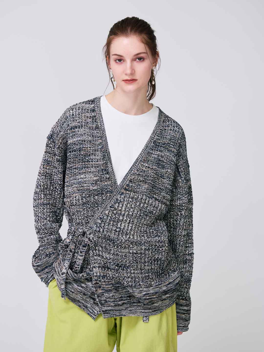 Natural Shaped Knit Cardigan - Gray