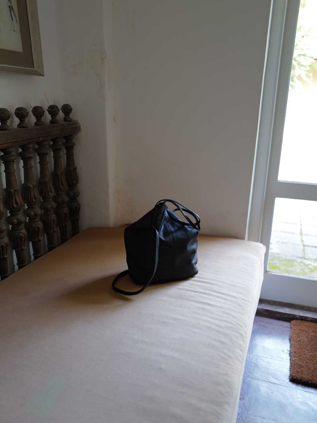 Messenger Bag Oil Suede - Charcoal