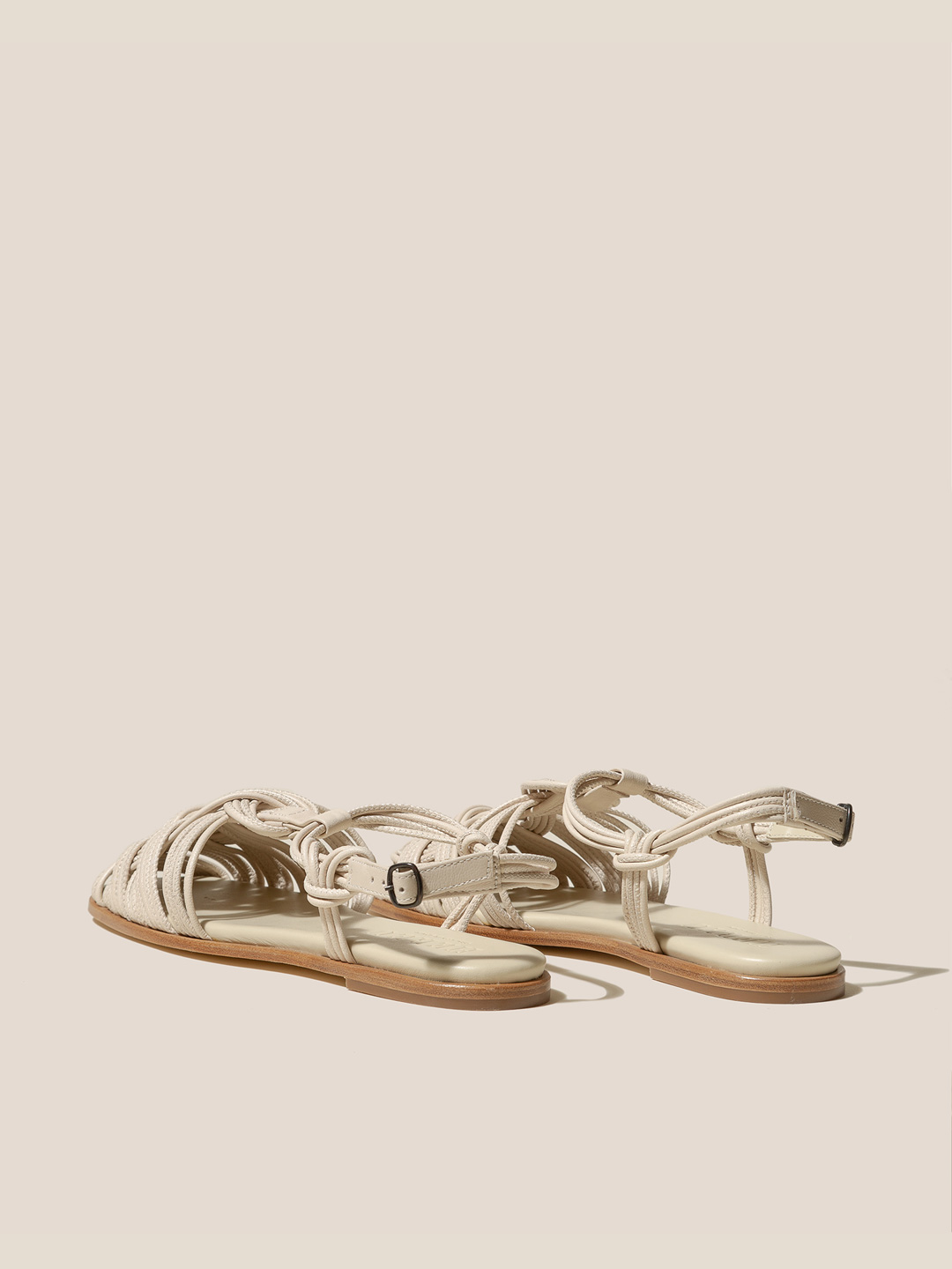MANTELLA SUPPLE SHINY - Strappy Fisherman Sandal - Cream