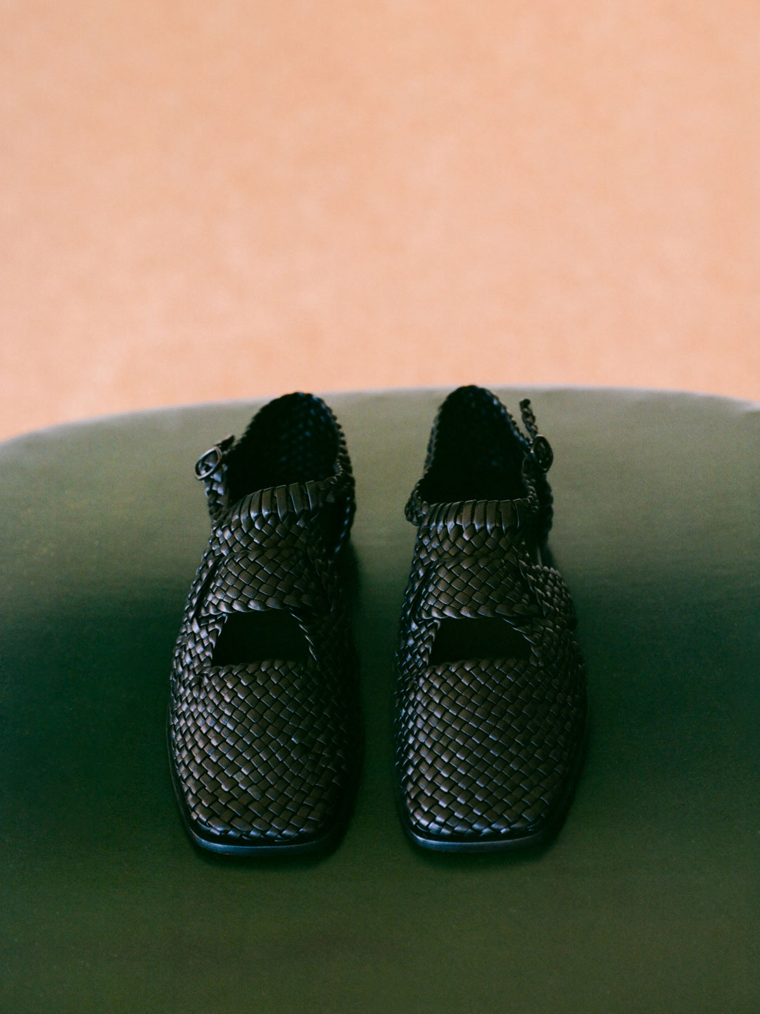 SERRA - Woven T-Bar Sandal - Black