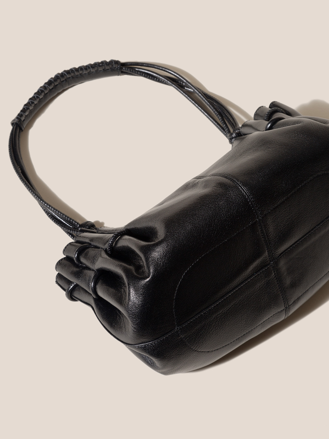 ARTA - Pleated Shoulder Bag - Black