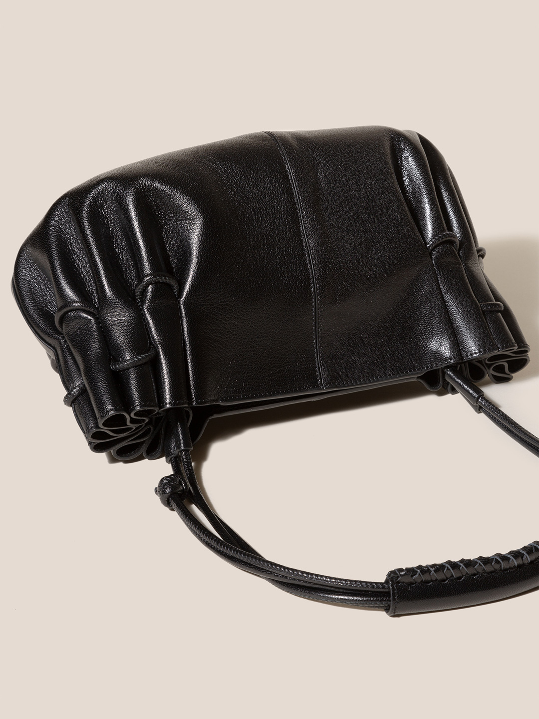 ARTA - Pleated Shoulder Bag - Black