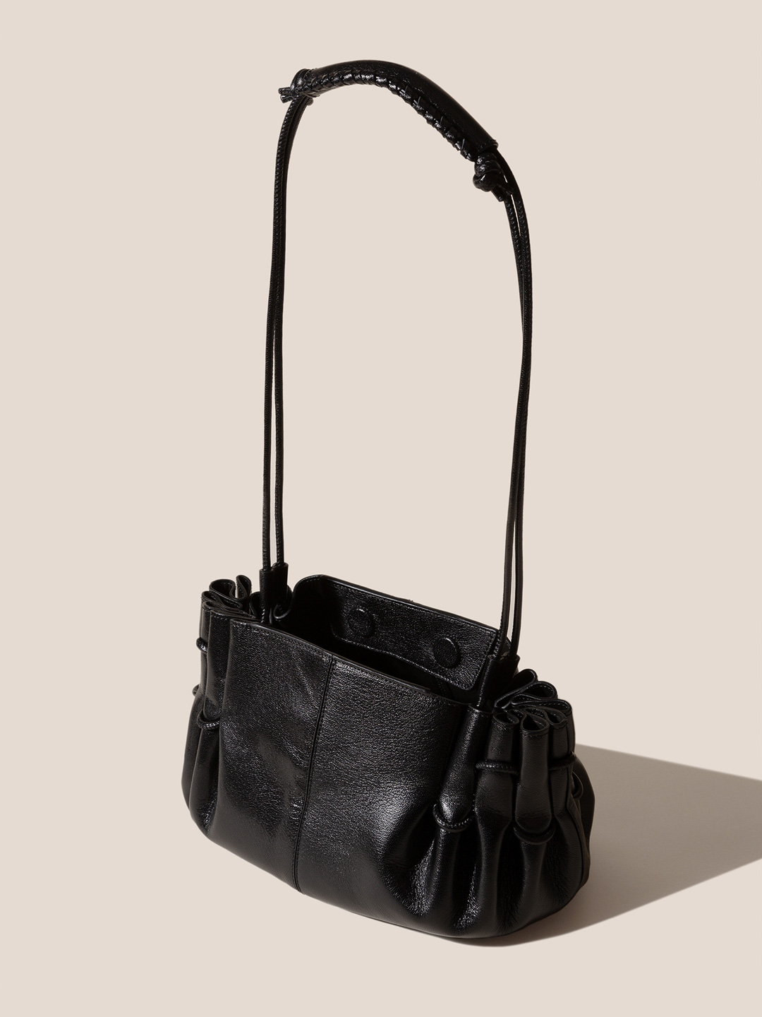 ARTA - Pleated Shoulder Bag - Black