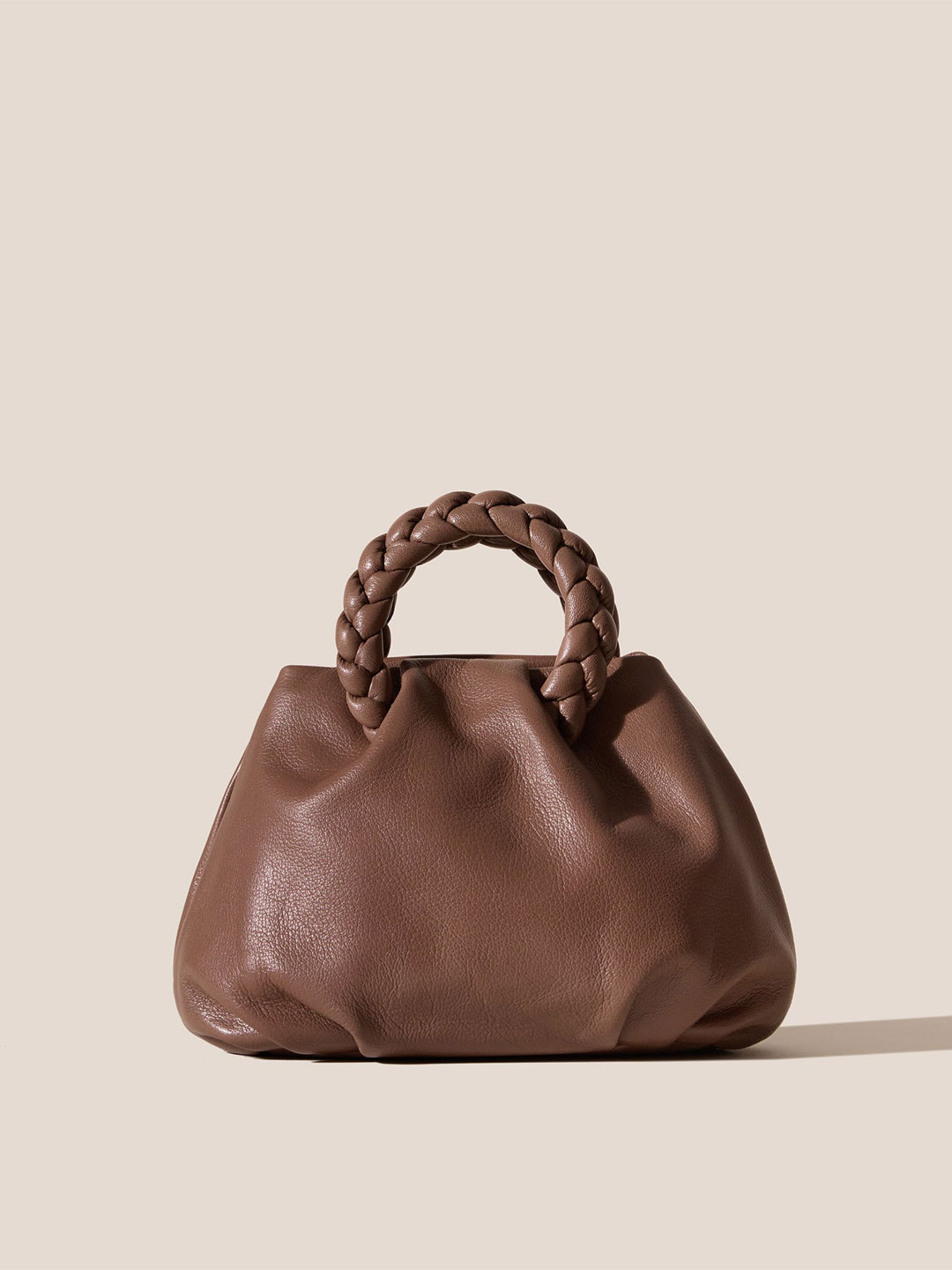 BOMBON M SUPPLE SHINY - Leather Crossbody Bag - Taupe
