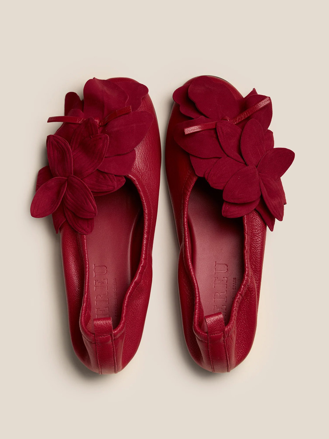 FLORIDA - Flower-Detail Mid-Heel Pump - Red