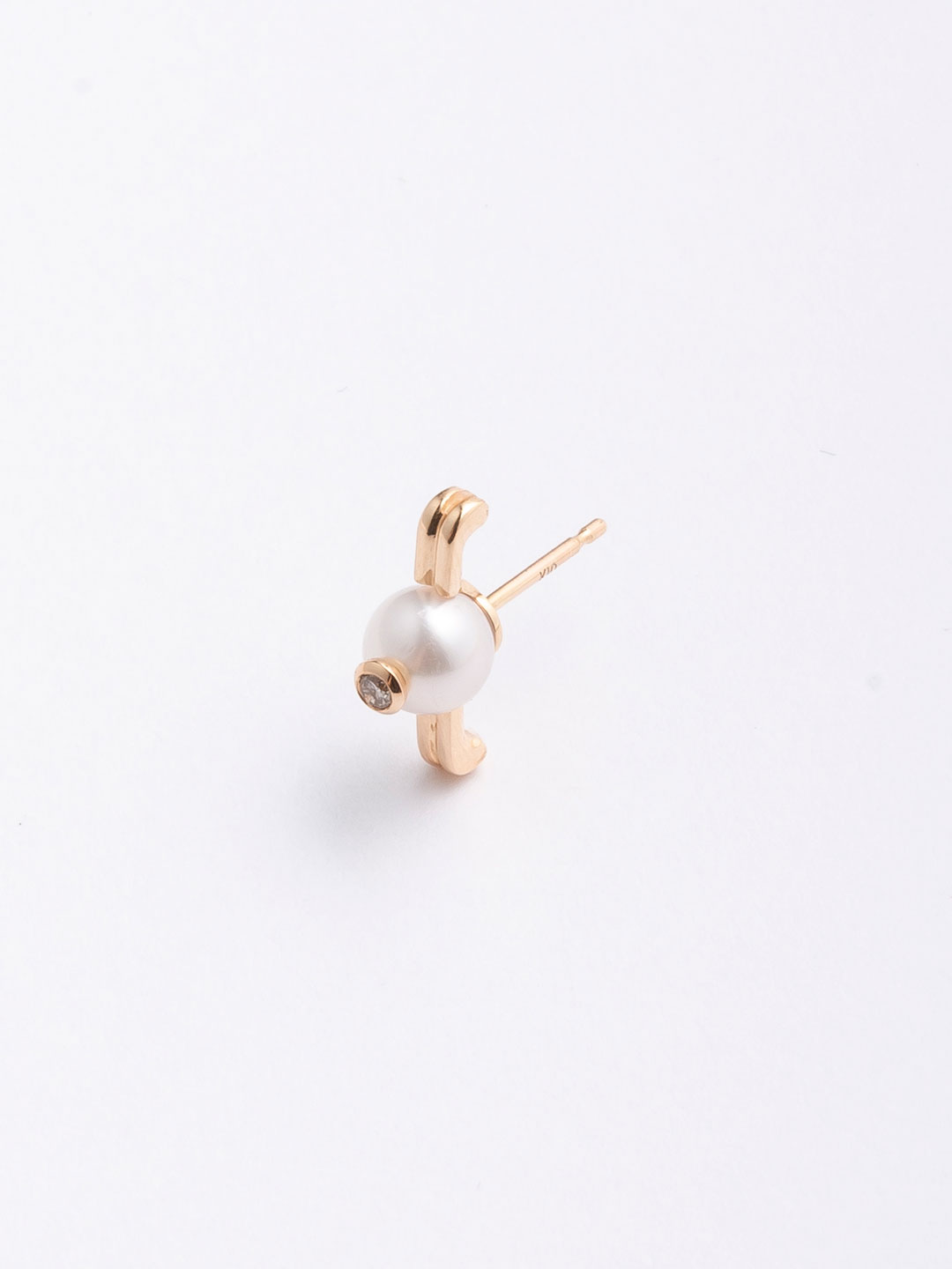 Beluga Pearl Diamond Earring - Yellow Gold