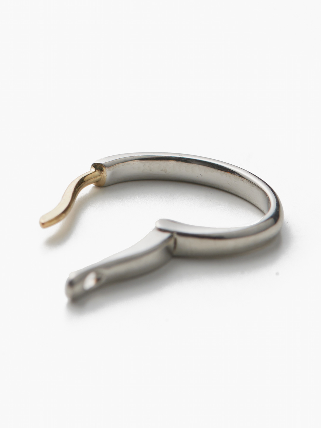 Large Arc Hoop Pierced Earring 【A-P4-PT】- Platinum