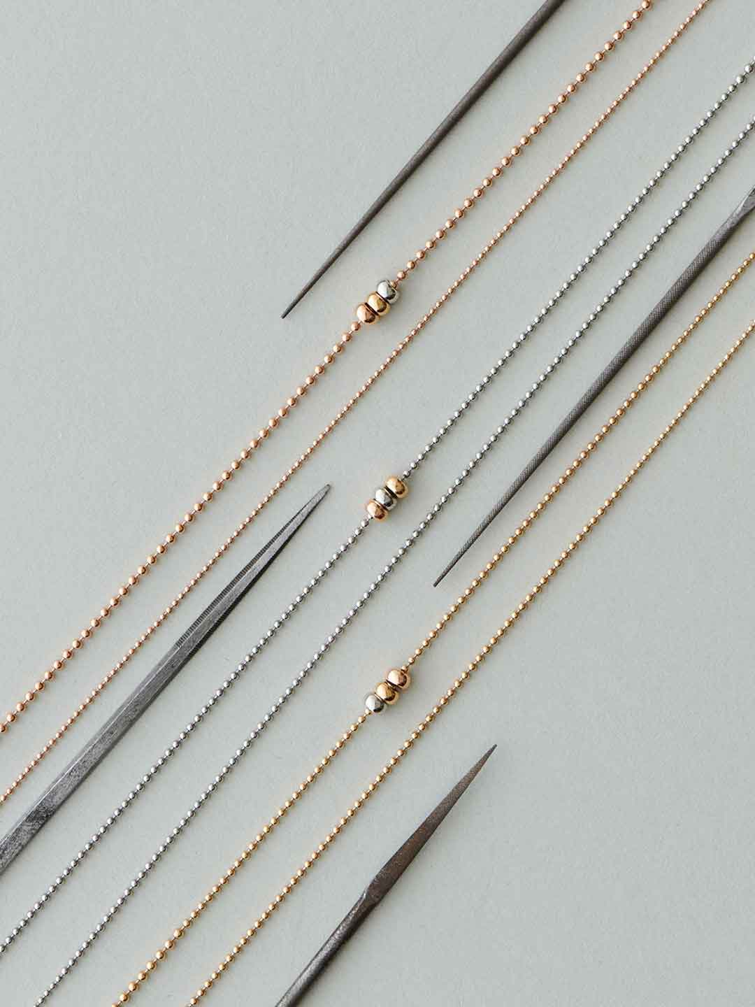 Mini Arc Hoop Pierced Earring【A-P1-PT】 - Platinum