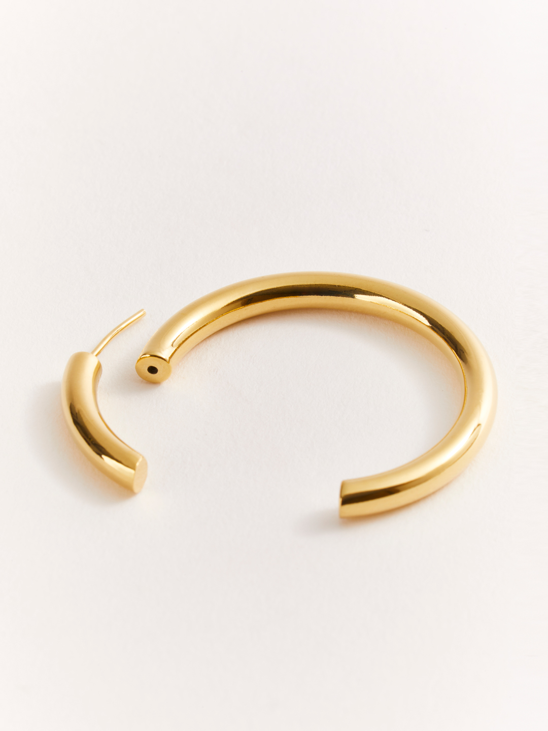 Disrupted 40 Pierced Earring - Yellow Gold