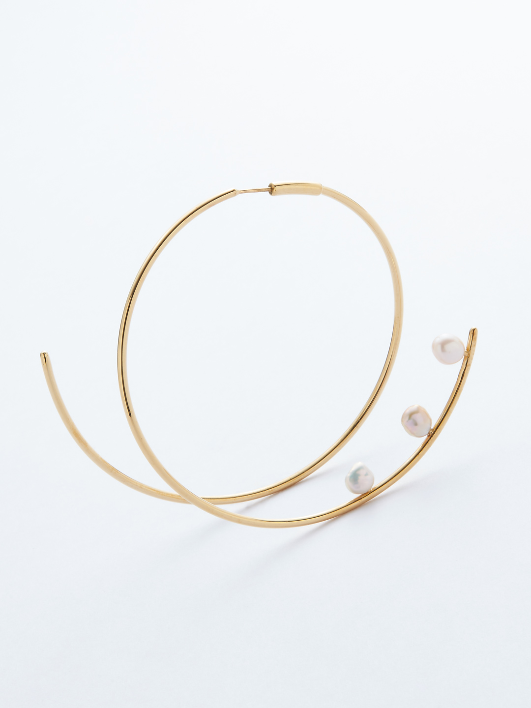 Showtime Loop Pierced Earring - Gold High Polish