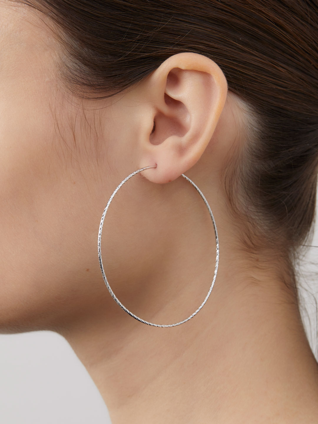 Liv Hoop Pierced Earring 65 - White Gold