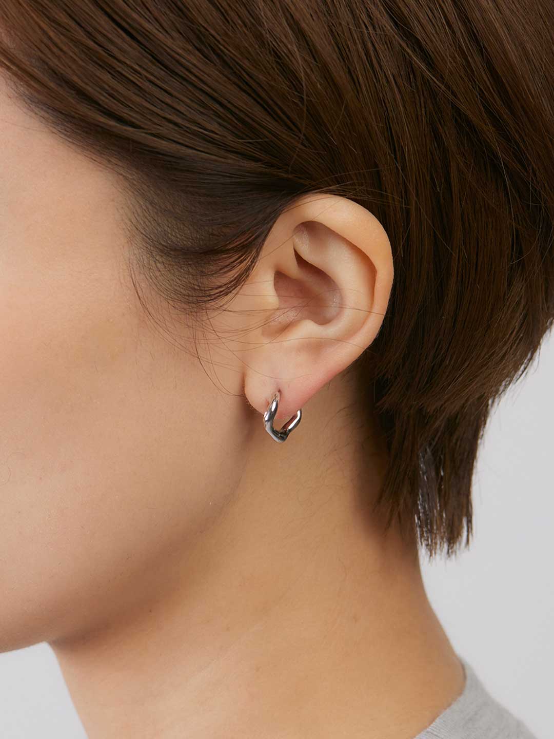 Anil 8 Huggie Piereced Earring - Silver