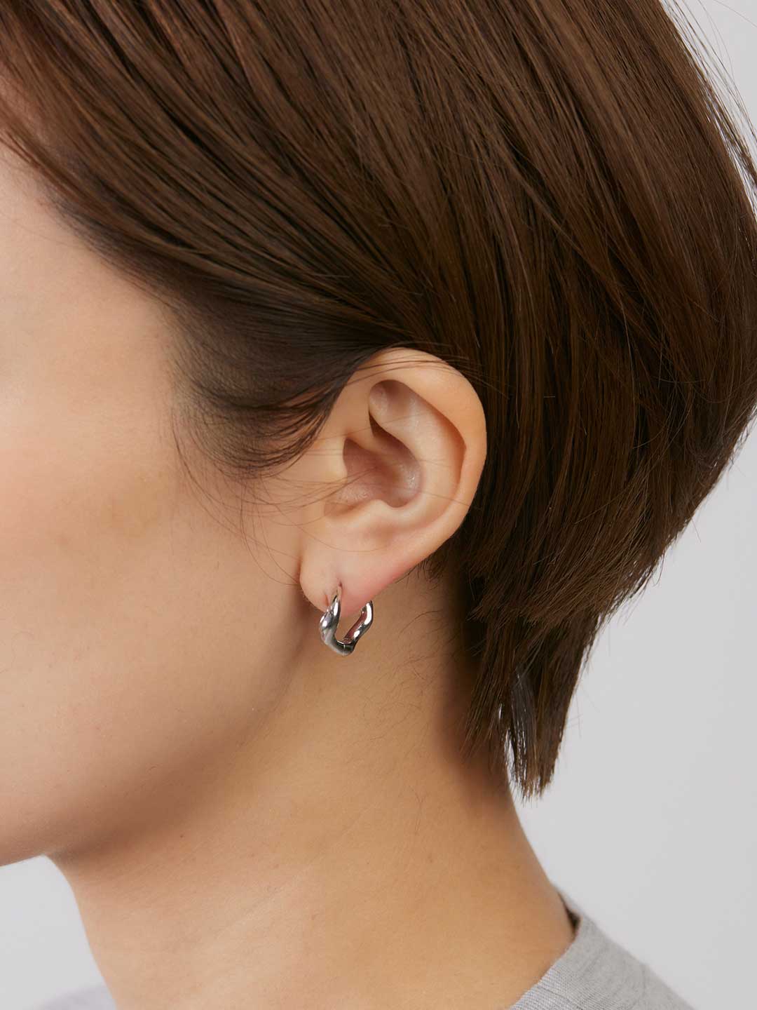 Anil 10 Huggie Piecerd Earring - Silver