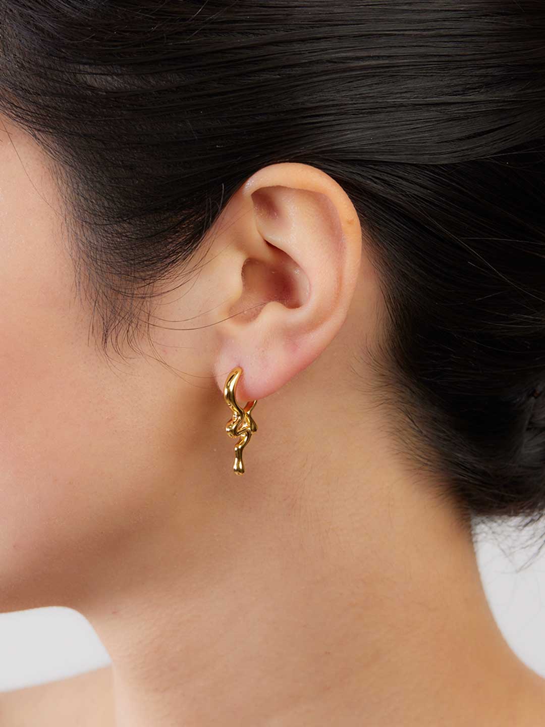 Maya Huggie Pierced Earring - Yellow Gold