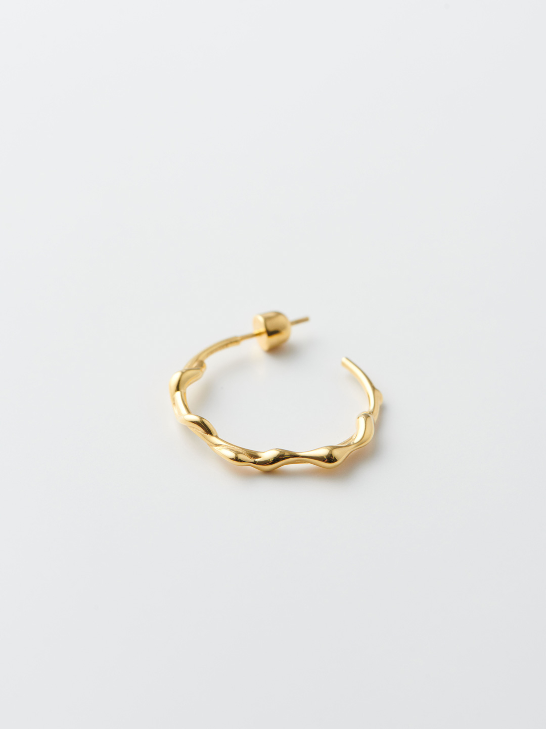 Nuri 25 Hoop Pierced Earring- Yellow Gold