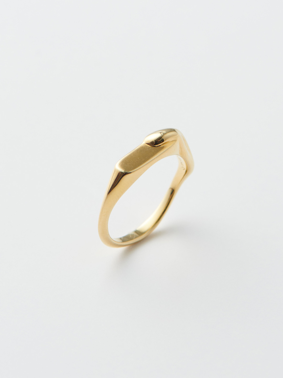 Ena Ring - Yellow Gold