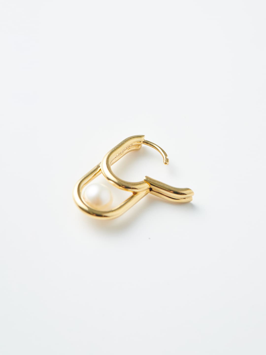 Joined Paths  Pierced Earring - Yellow Gold