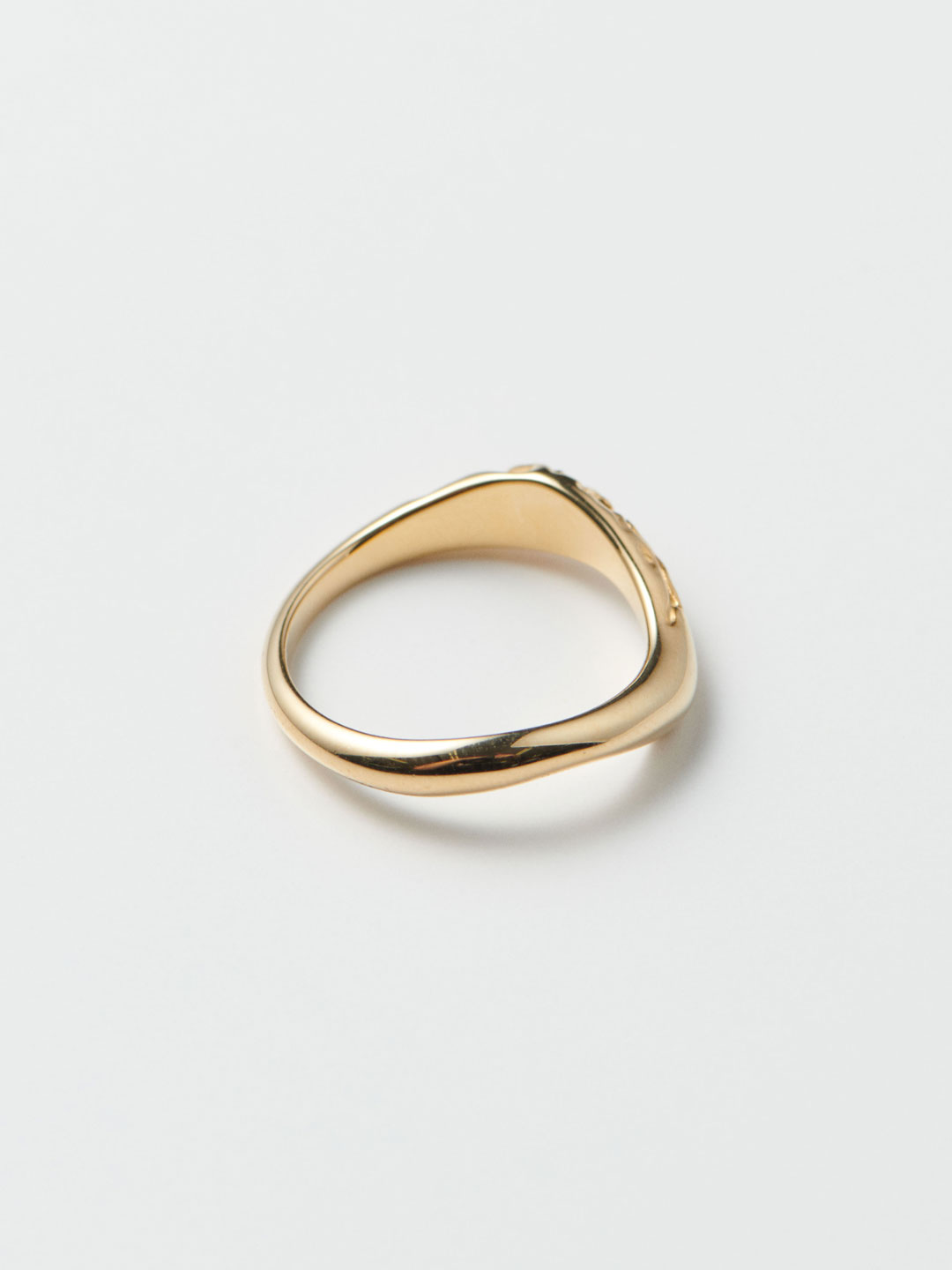 Silken Ring - Yellow Gold