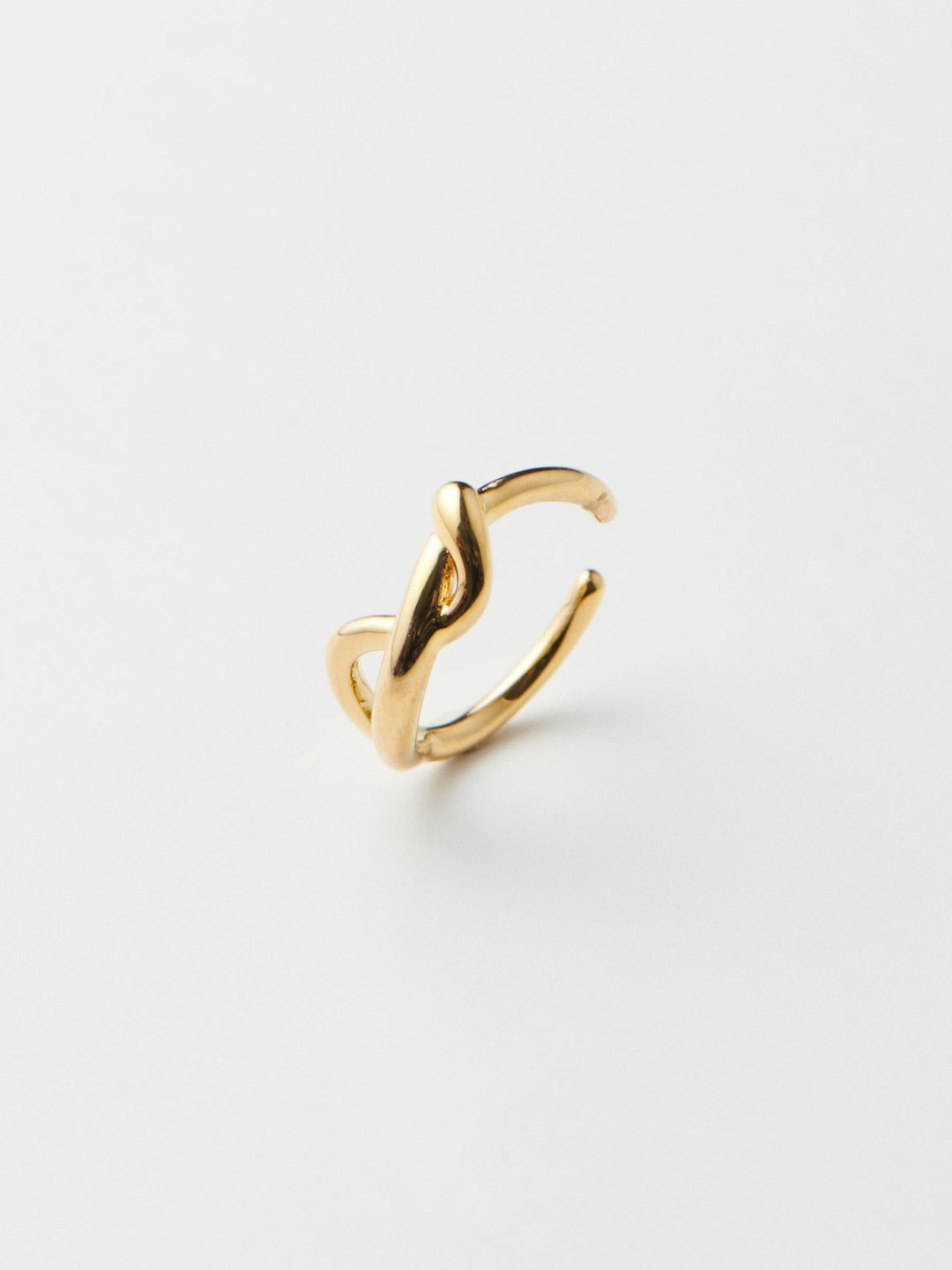 Twisted Deceiver Ear Cuff - Yellow Gold