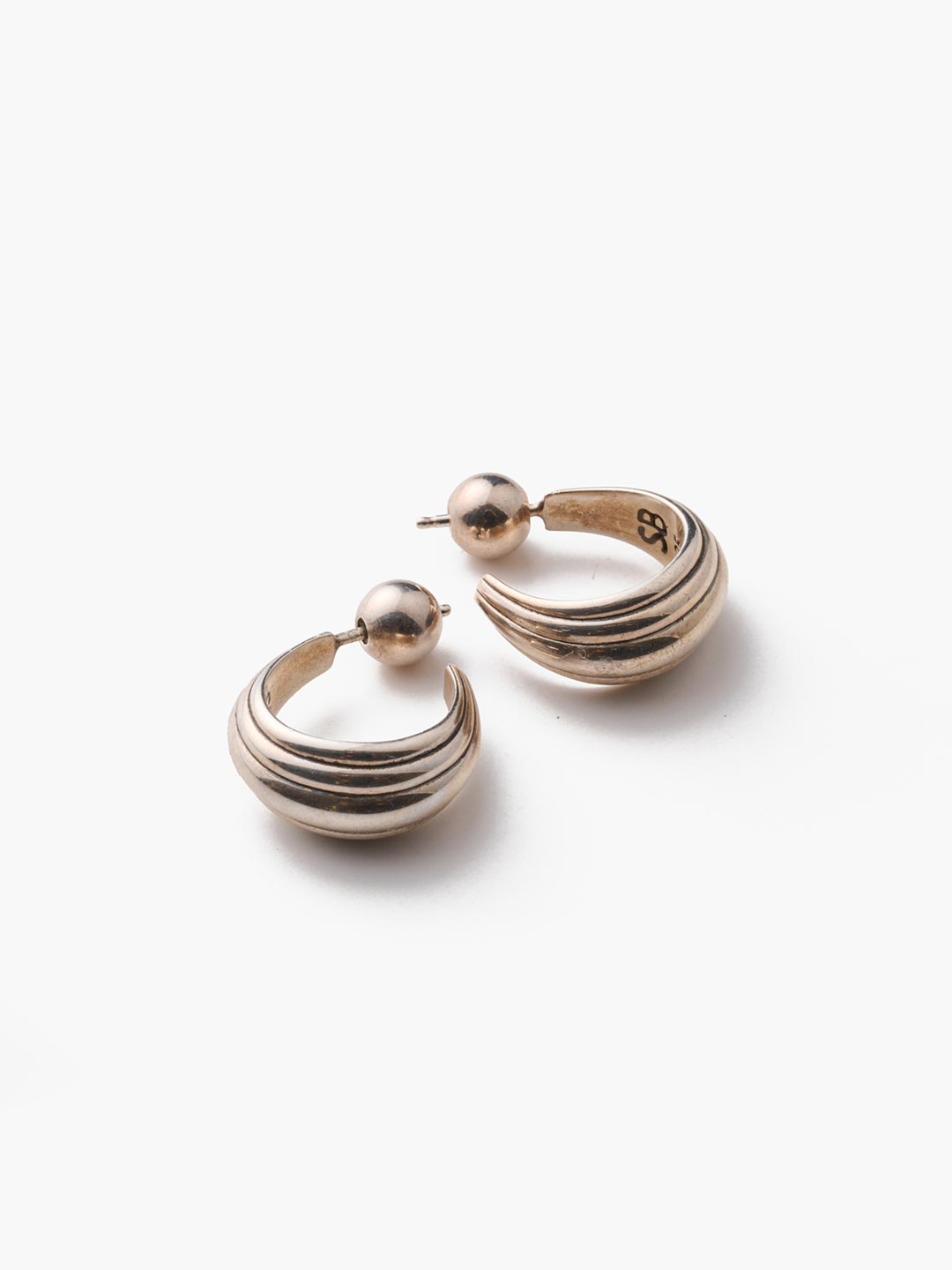 【SOPHIE BUHAI ソフィーブハイ】ヴェネチアフープピアス　シルバー SOPHIE BUHAI（ソフィーブハイ）の「SOPHIE BUHAI / ヴェネチア