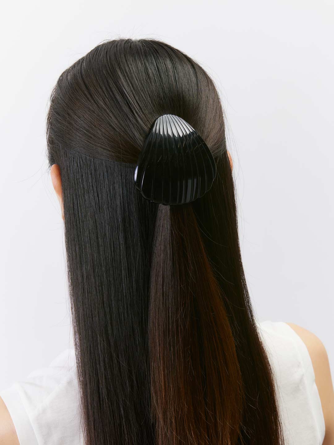 Fan Shell Hair Clip - Black/Noir