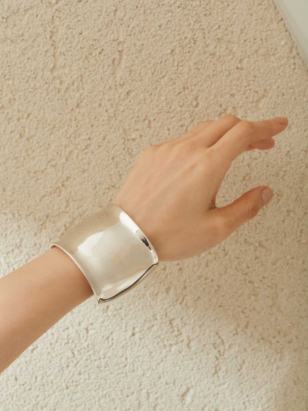 SOPHIE BUHAI(ソフィー ブハイ) | スモール メツナー カフ