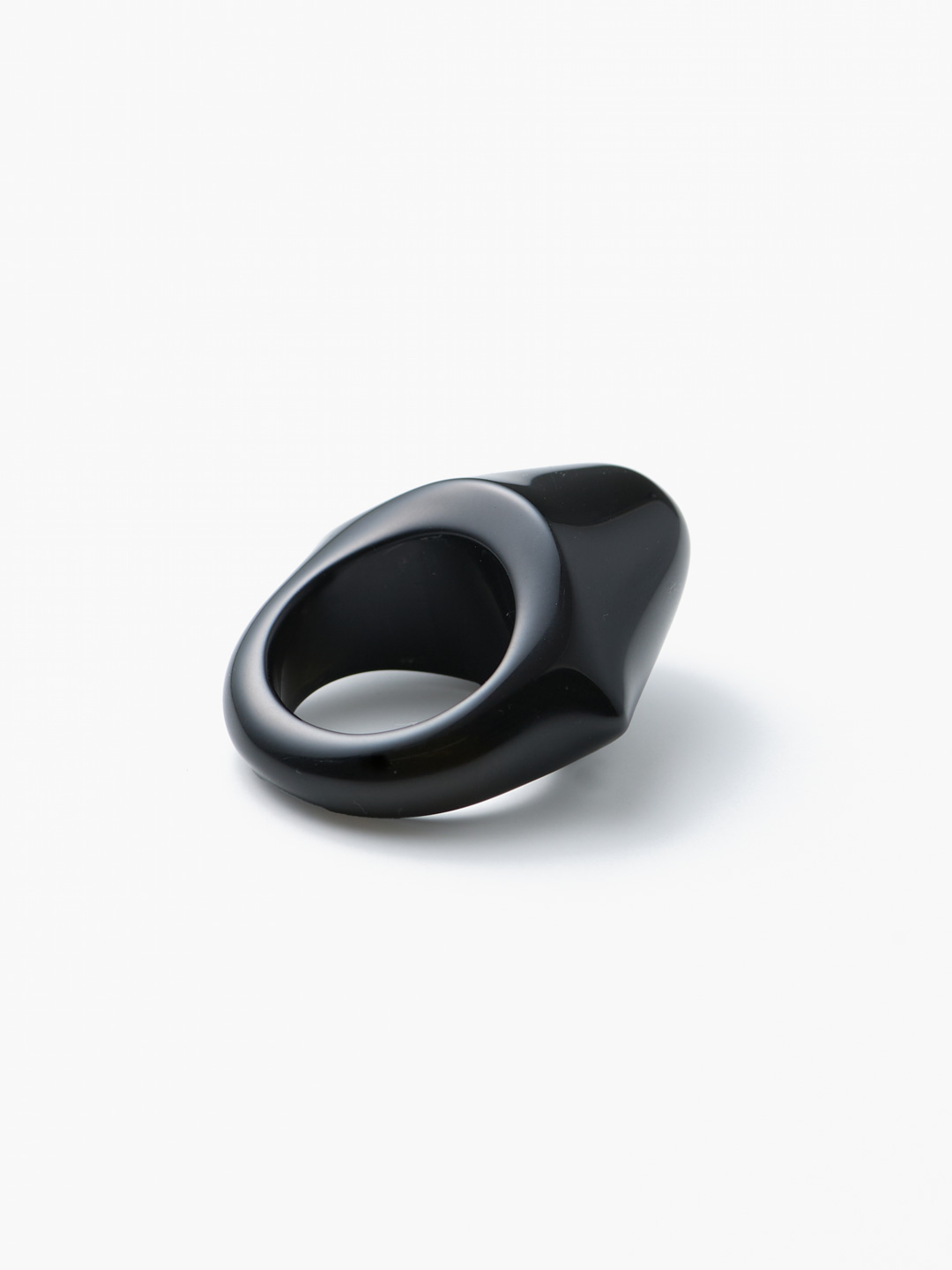 Onyx Tilde Ring - Black