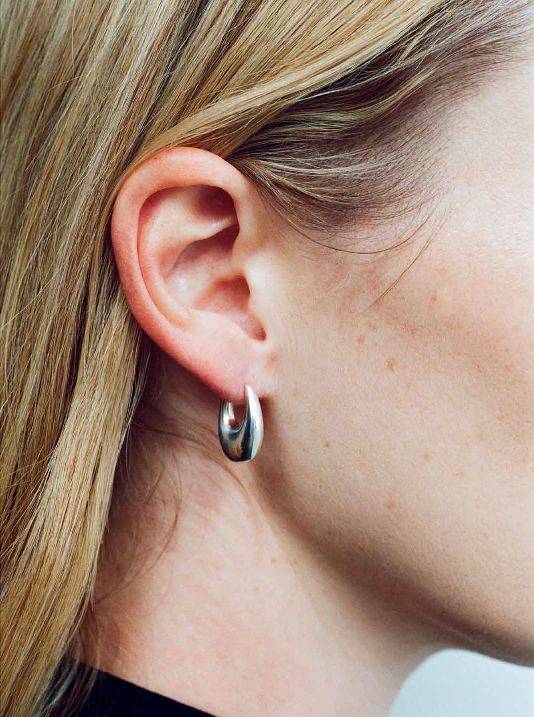SOPHIE BUHAI(ソフィー ブハイ) | スモール エトリアン ピアス SOPHIE BUHAI(ソフィー ブハイ) | スモール エトリアン ピアス